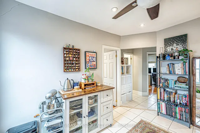 Additional property image - 712 Gladstone Ave