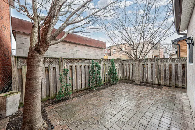 Additional property image - 712 Gladstone Ave