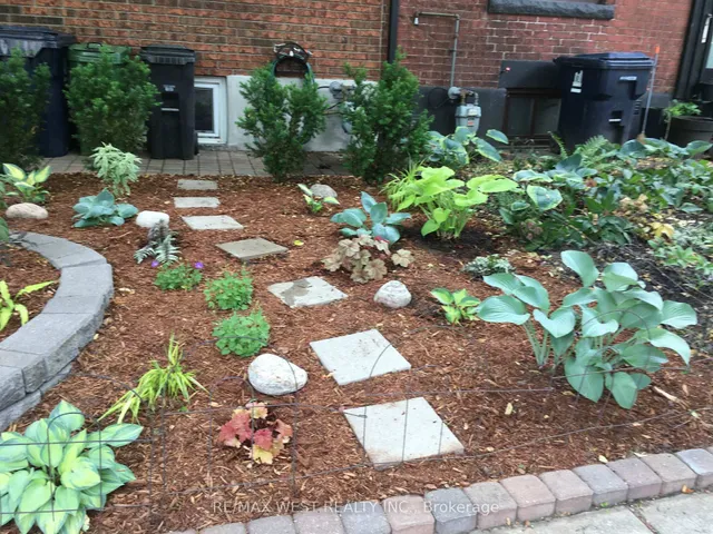 Additional property image - 712 Gladstone Ave