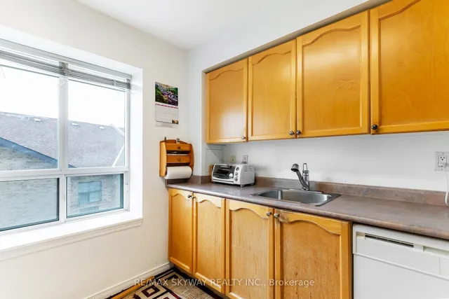 Additional property image - 300 Ray Lawson Blvd