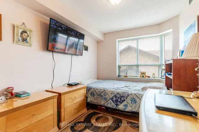 Additional property image - 300 Ray Lawson Blvd