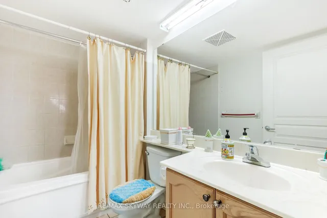 Additional property image - 300 Ray Lawson Blvd