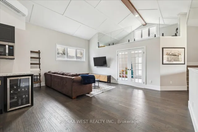 Additional property image - 1032 King Rd