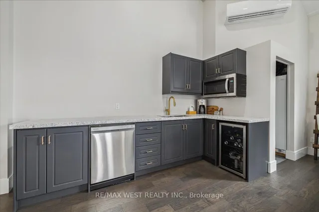 Additional property image - 1032 King Rd