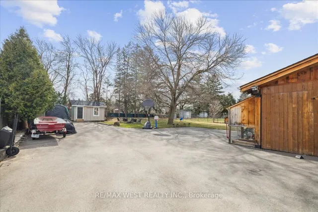 Additional property image - 1032 King Rd