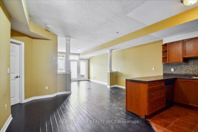 Additional property image - 9 Pine St Unit 9