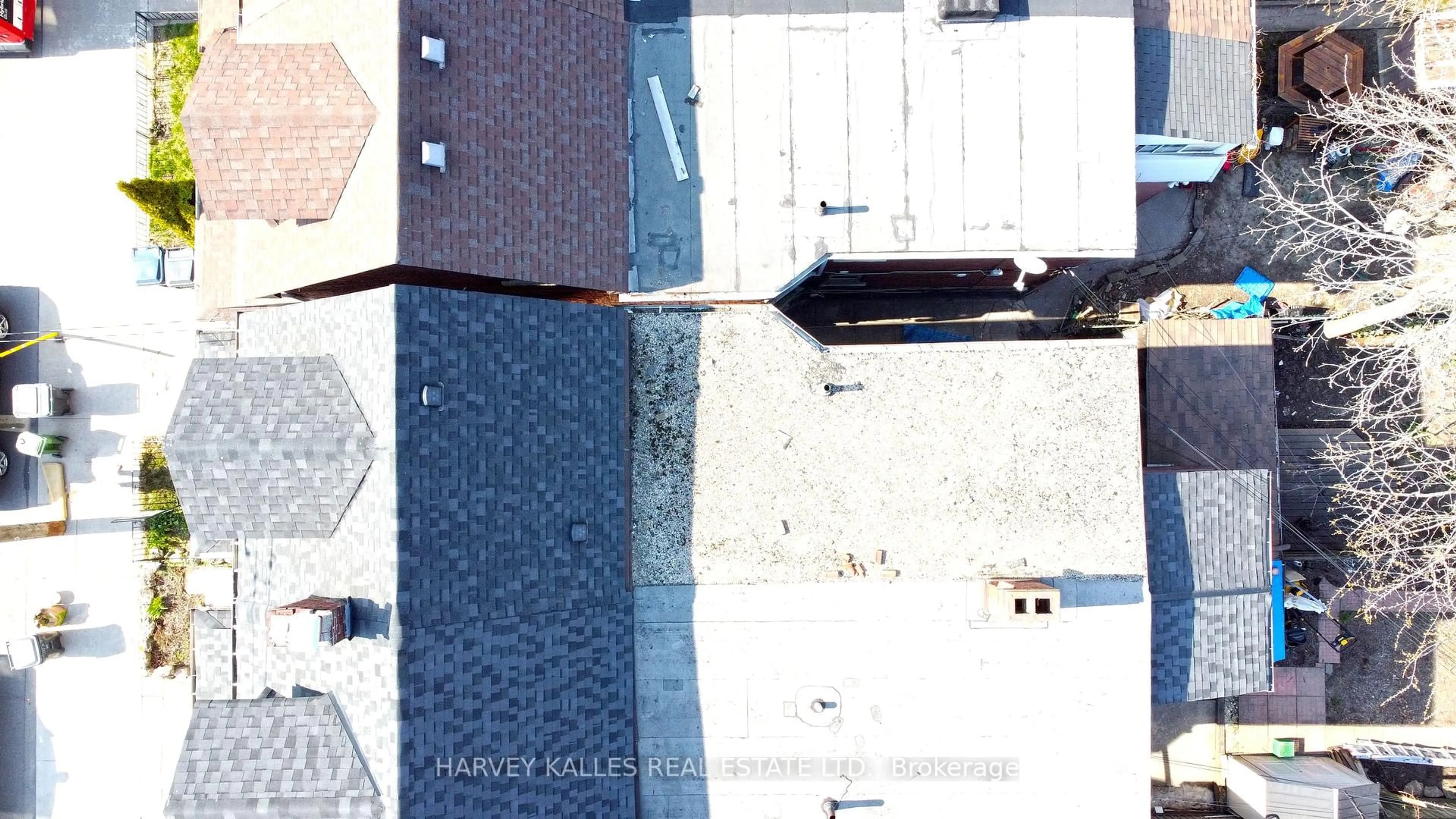 A pic from outside/outdoor area/front of a property/back of a property/a pic from drone, street for 1041 Ossington Ave, Toronto Ontario M6G 3V9