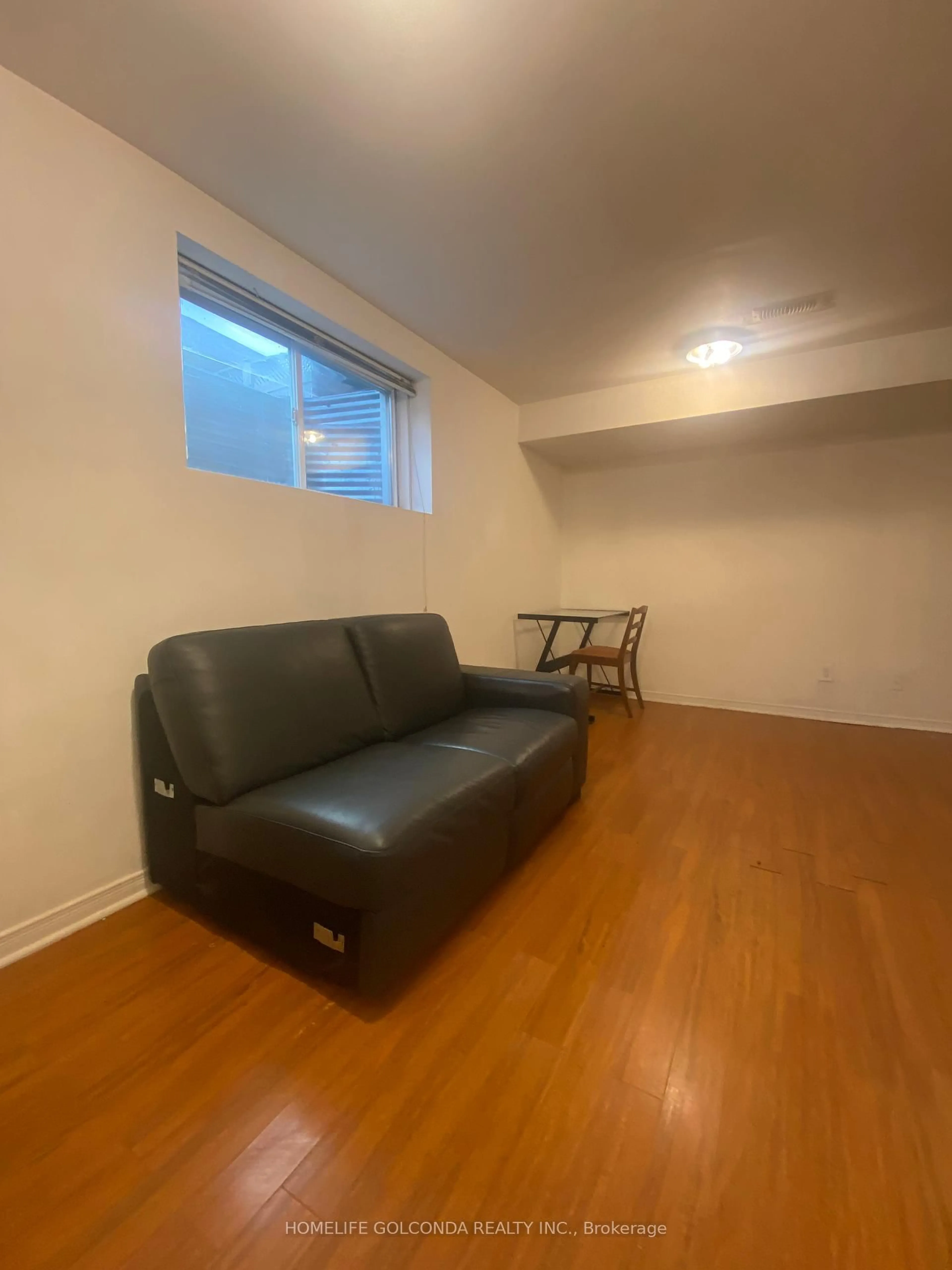 A pic of a room for 15 Haynes Ave, Toronto Ontario M3J 3P8