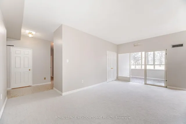 Additional property image - 100 County Court Blvd Unit 106
