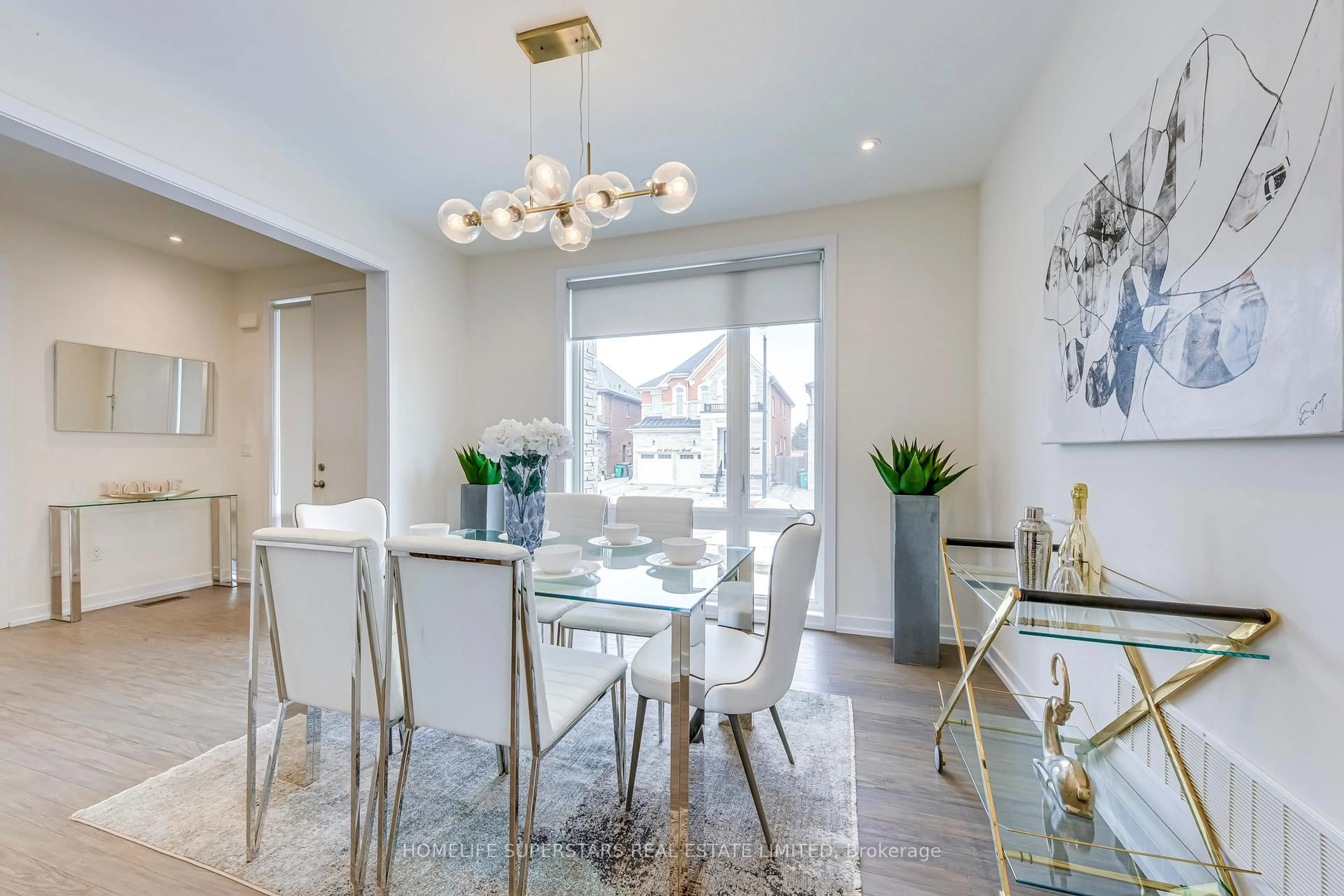 Dining room, unknown for 15 Dalecrest Rd, Brampton Ontario L6X 5N3