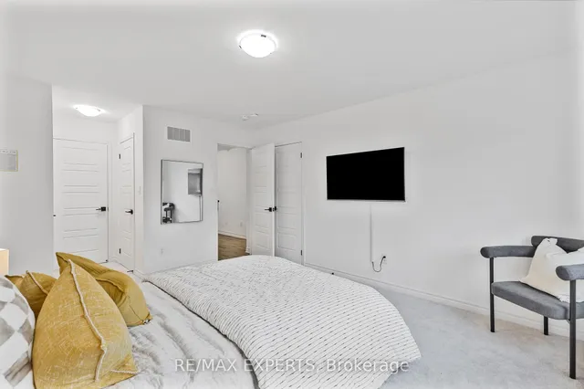 Additional property image - 1908 Thames Circ