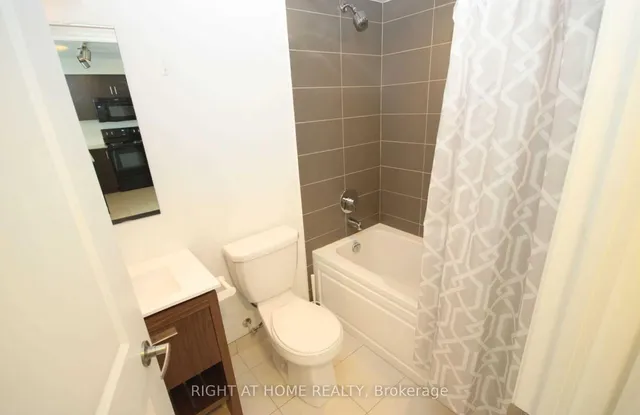 Additional image 7 of 80 Esther Lorrie Dr Unit 817
