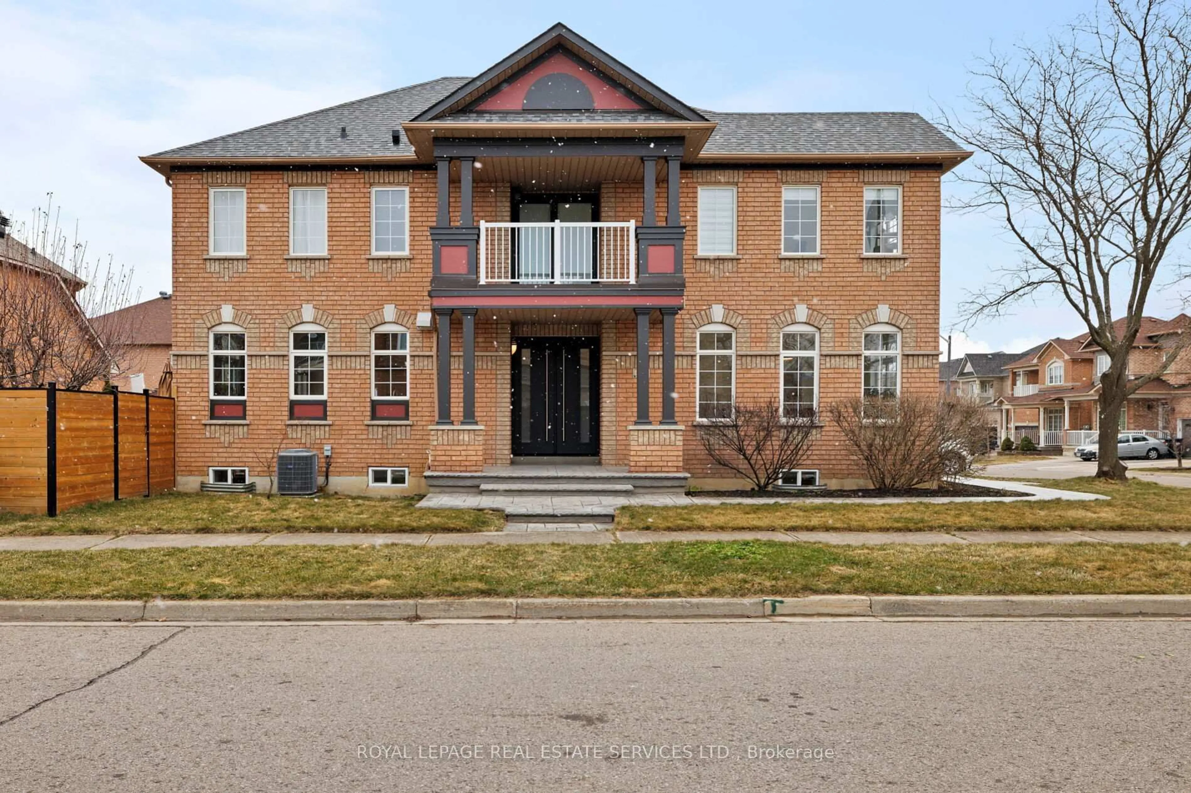 Home with brick exterior material, building for 5451 Tasha Dr, Mississauga Ontario L5M 6N5