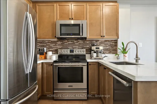 Additional property image - 2339 Sawgrass Dr Unit 301