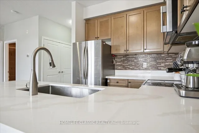 Additional property image - 2339 Sawgrass Dr Unit 301