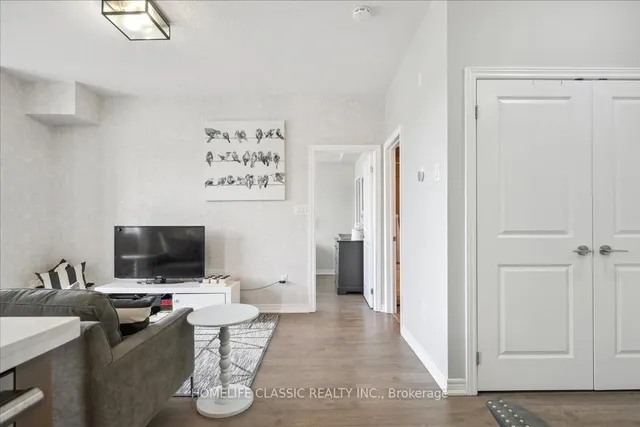 Additional property image - 2339 Sawgrass Dr Unit 301