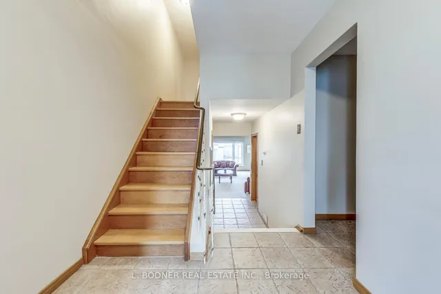 Additional property image - 6899 Darcel Ave