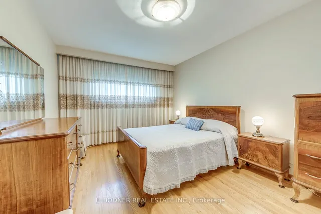 Additional property image - 6899 Darcel Ave