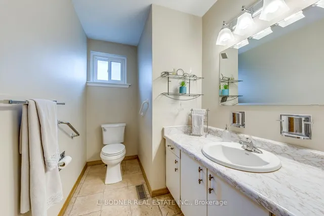 Additional property image - 6899 Darcel Ave