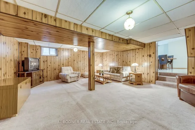Additional property image - 6899 Darcel Ave