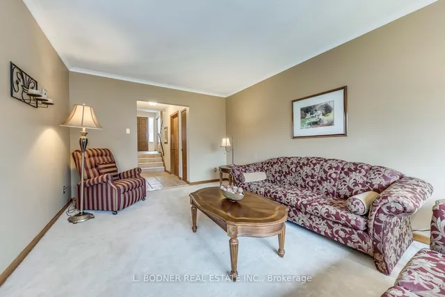 Additional property image - 6899 Darcel Ave