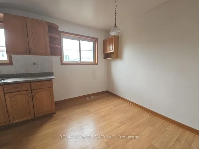 Additional property image - 385 Kipling Ave