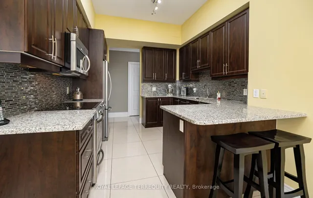 Additional property image - 1135 Royal York Rd Unit 1302
