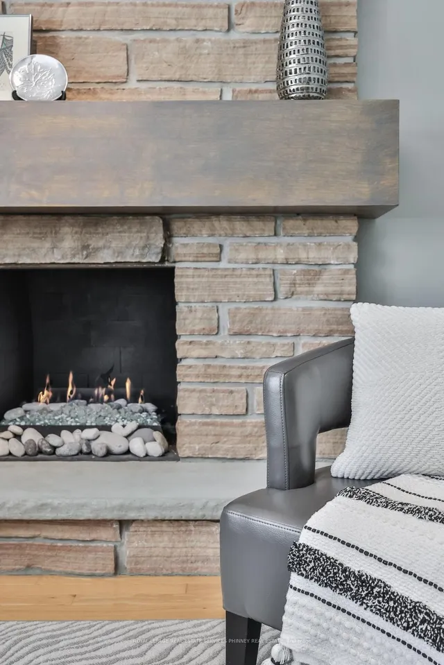 Additional property image - 402 Barclay Cres