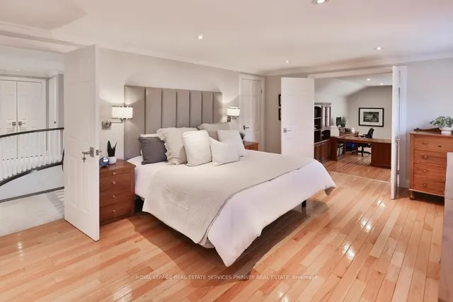 Additional property image - 402 Barclay Cres