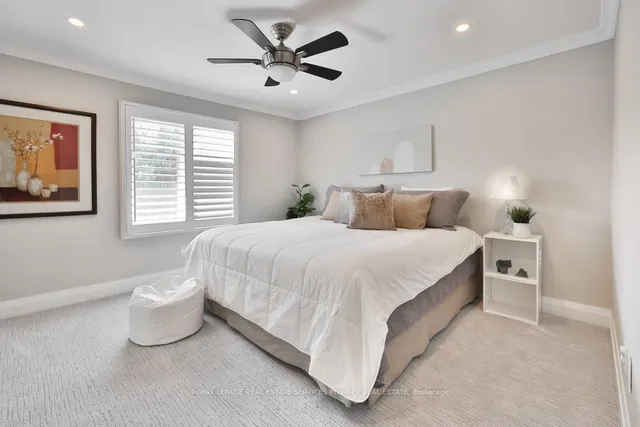 Additional property image - 402 Barclay Cres