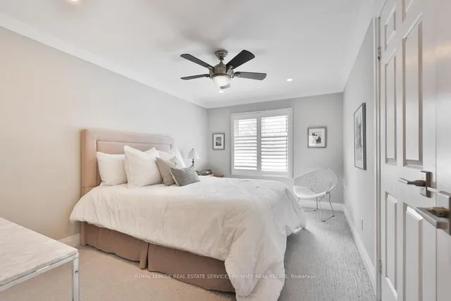 Additional property image - 402 Barclay Cres