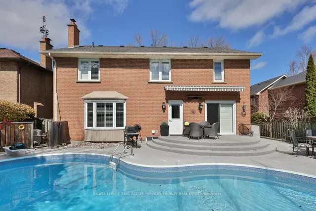 Additional property image - 402 Barclay Cres