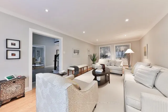 Additional property image - 402 Barclay Cres