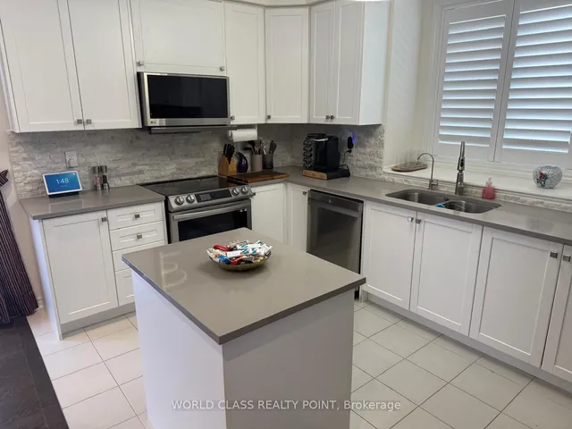 Additional property image - 3923 Koenig Rd