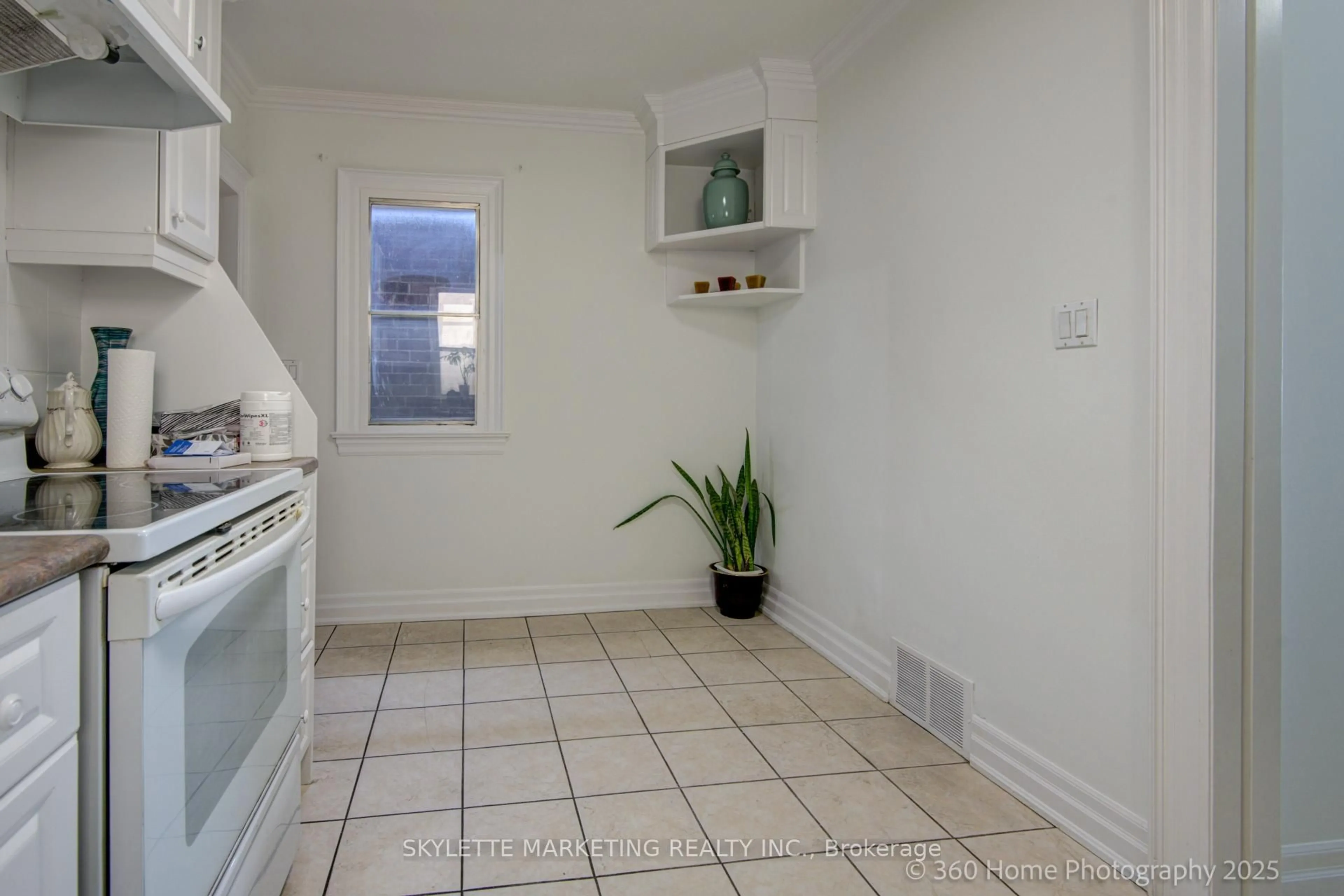 A pic of a room for 184 Scott Rd, Toronto Ontario M6M 3T8