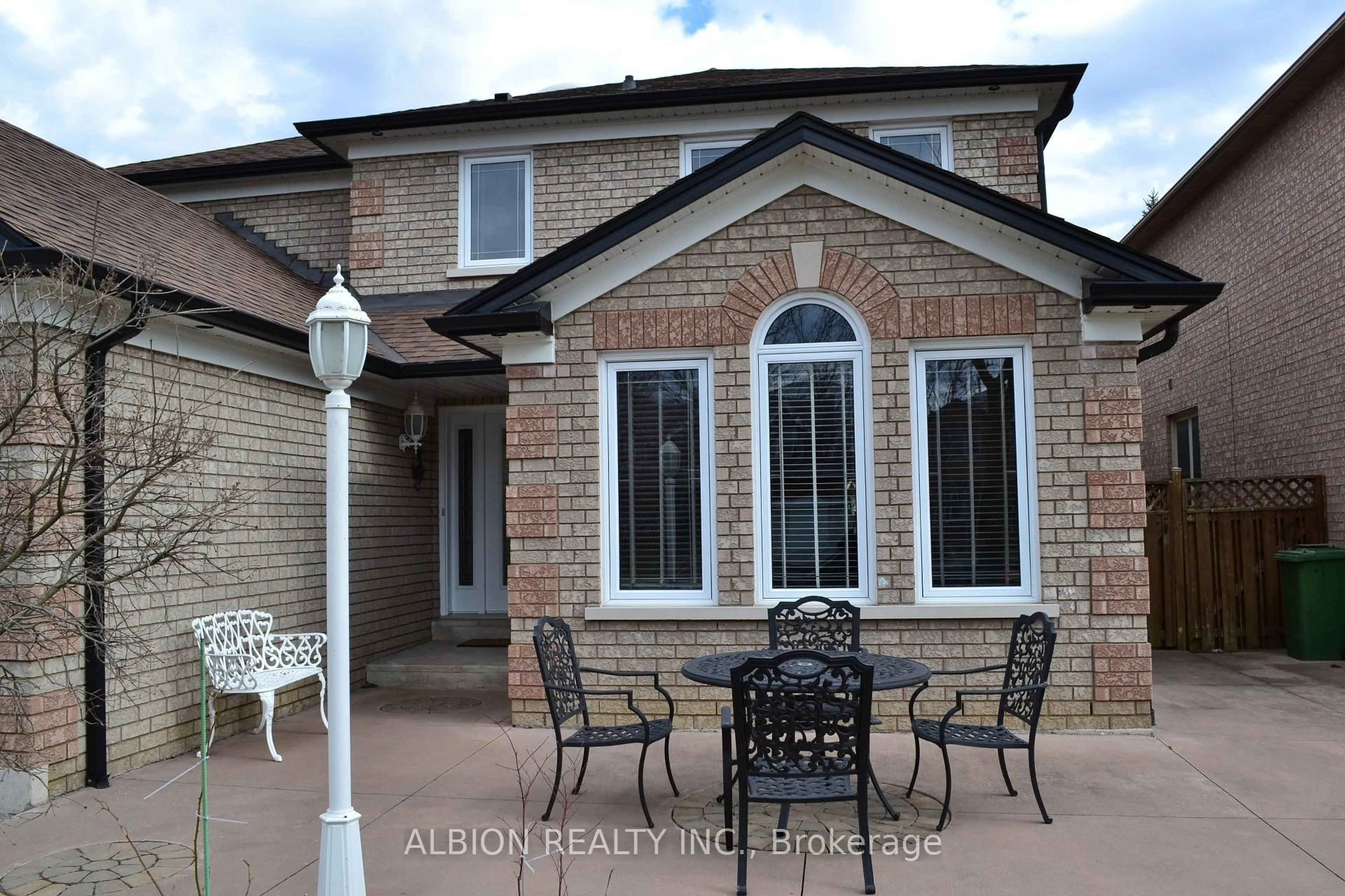 Home with brick exterior material, unknown for 67 Taylorwood Ave, Caledon Ontario L7E 1J6