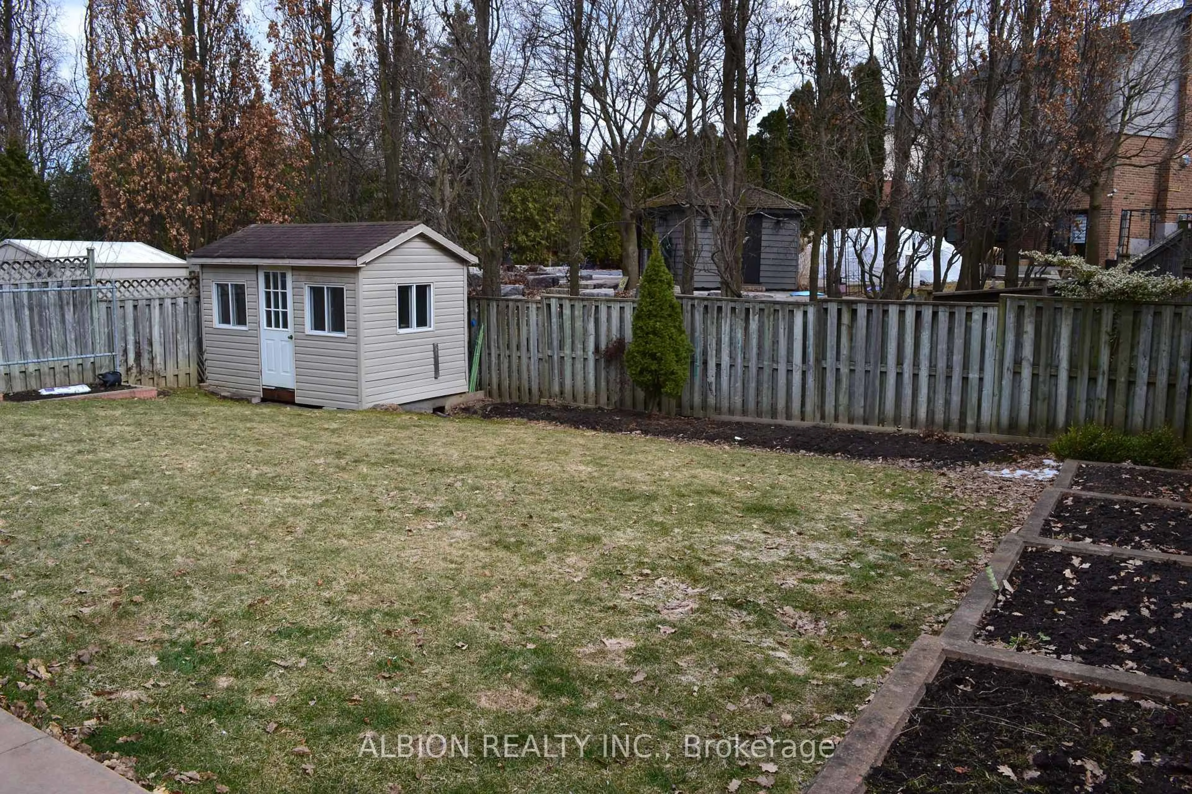 Shed for 67 Taylorwood Ave, Caledon Ontario L7E 1J6