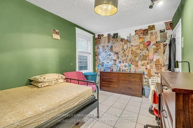 Primary image of 212 Symington Ave