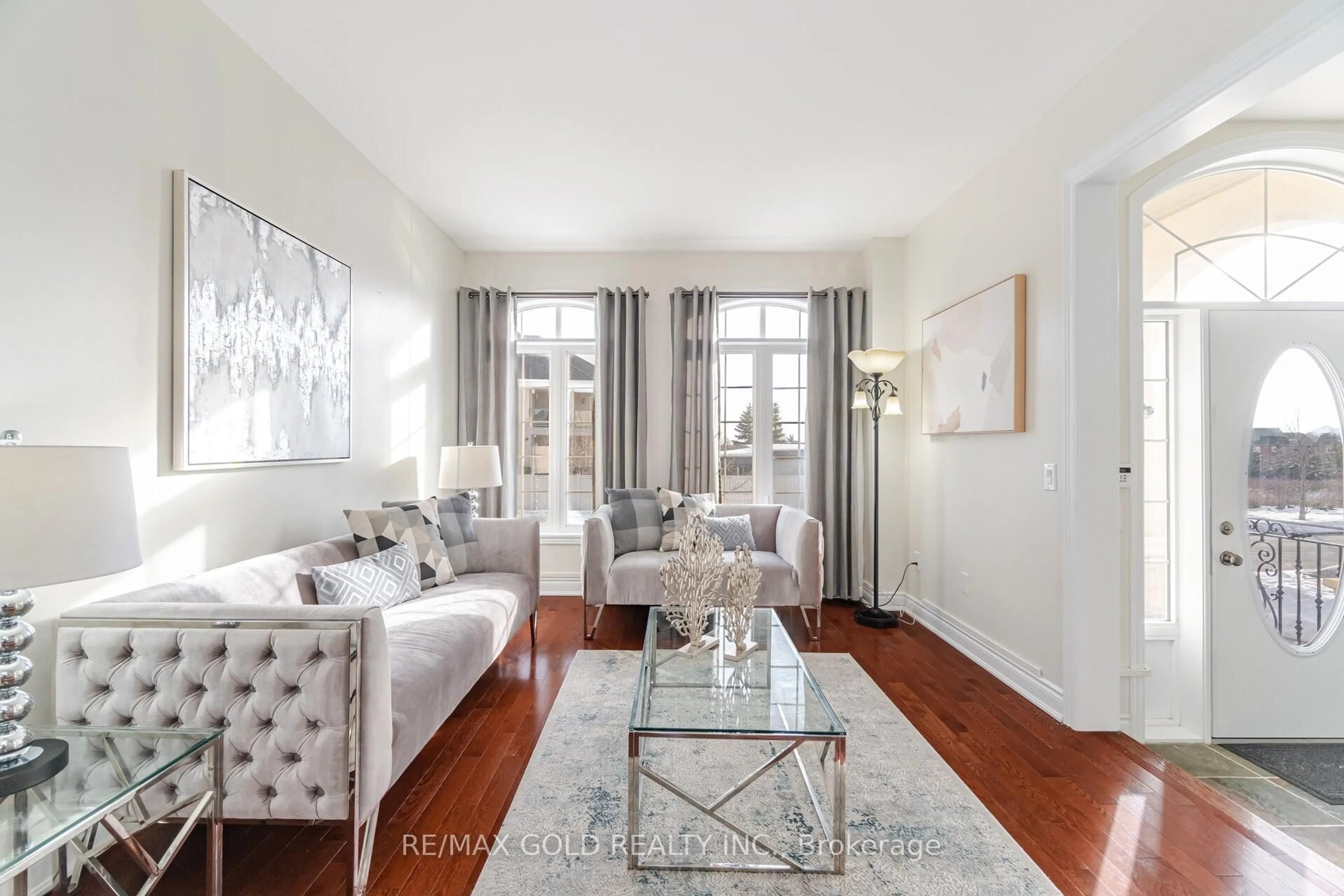 Living room with furniture, unknown for 36 Hampton Springs Dr, Brampton Ontario L6P 2W3