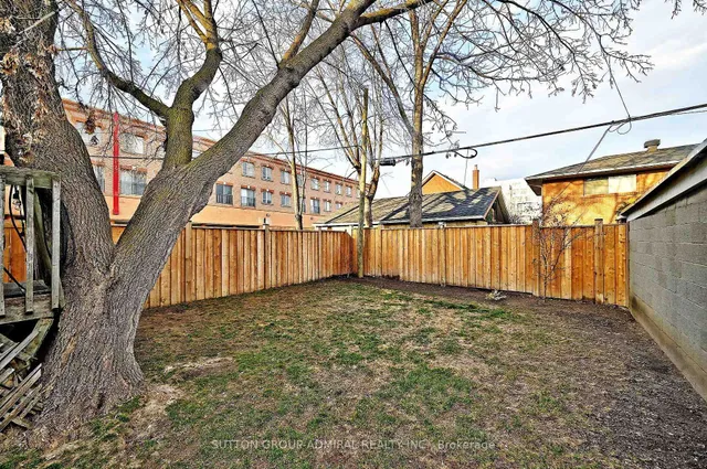 Primary image of 555 Royal York Rd