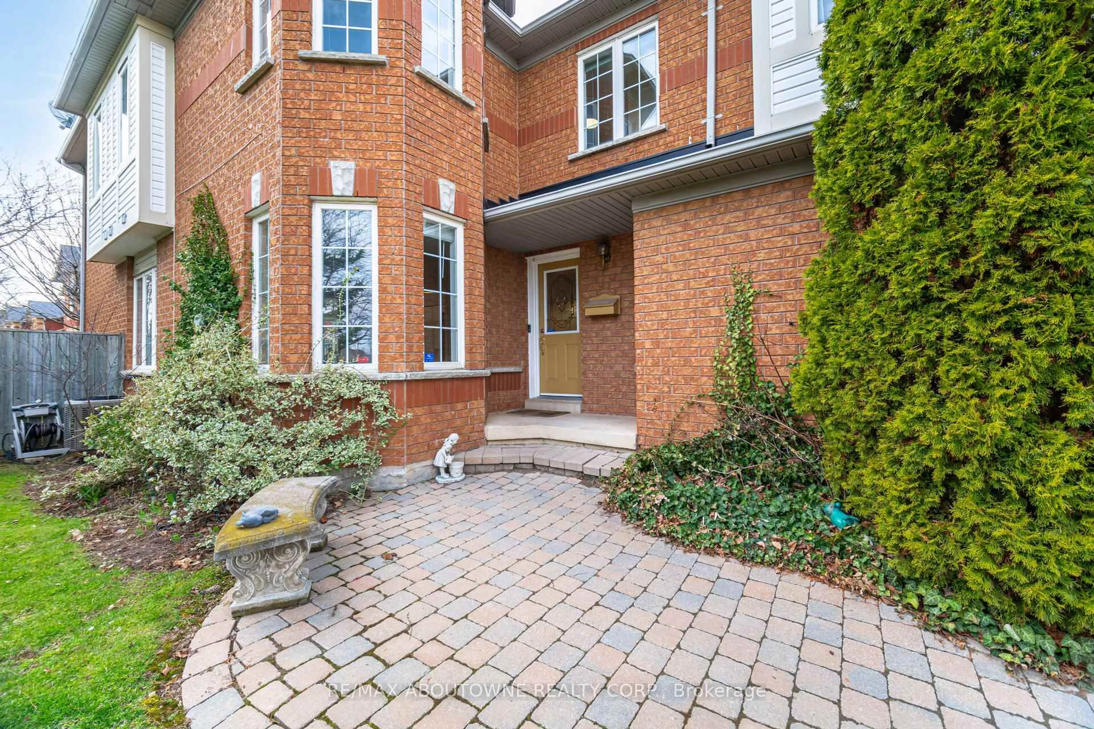 Home with brick exterior material, street for 2010 Atkinson Dr, Burlington Ontario L7M 4J1