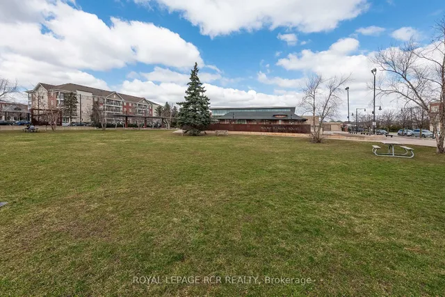 Additional property image - 60 Baycliffe Cres Unit 106