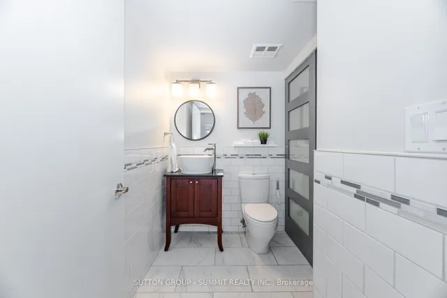 Additional property image - 250 MANITOBA St Unit 709