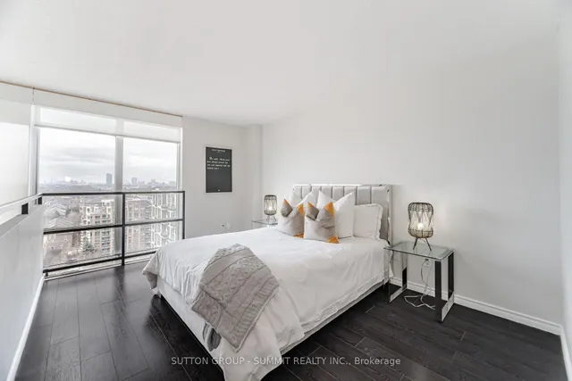 Additional property image - 250 MANITOBA St Unit 709