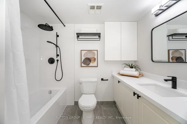 Additional property image - 250 MANITOBA St Unit 709