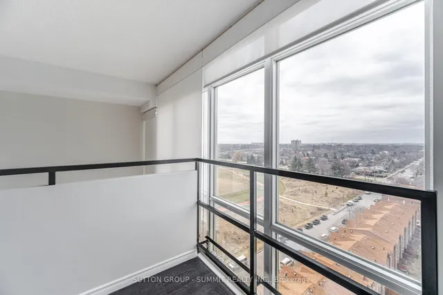 Additional property image - 250 MANITOBA St Unit 709