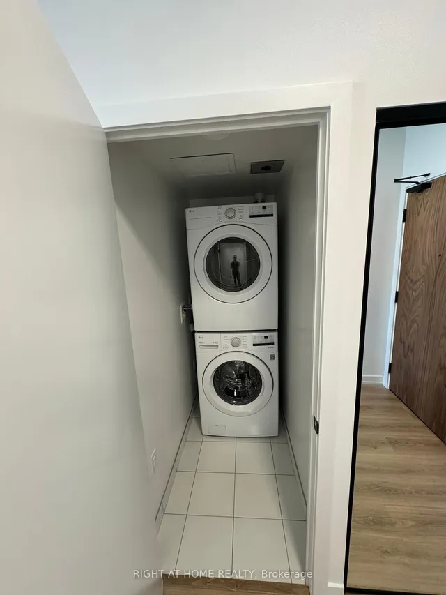 Additional property image - 10 Lagerfeld Dr Unit 416