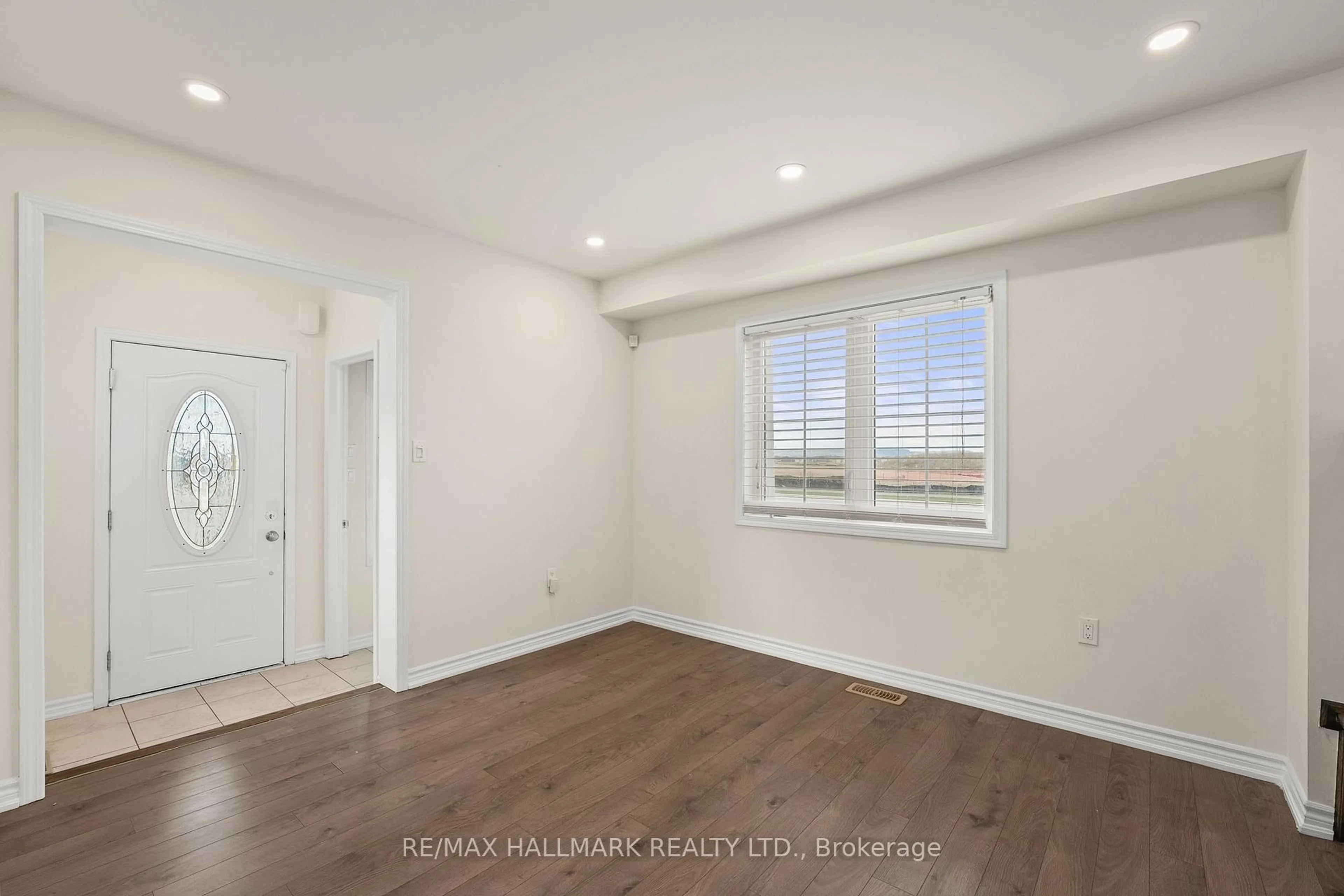 A pic of a room for 134 Lemieux Crt, Milton Ontario L9E 1E9