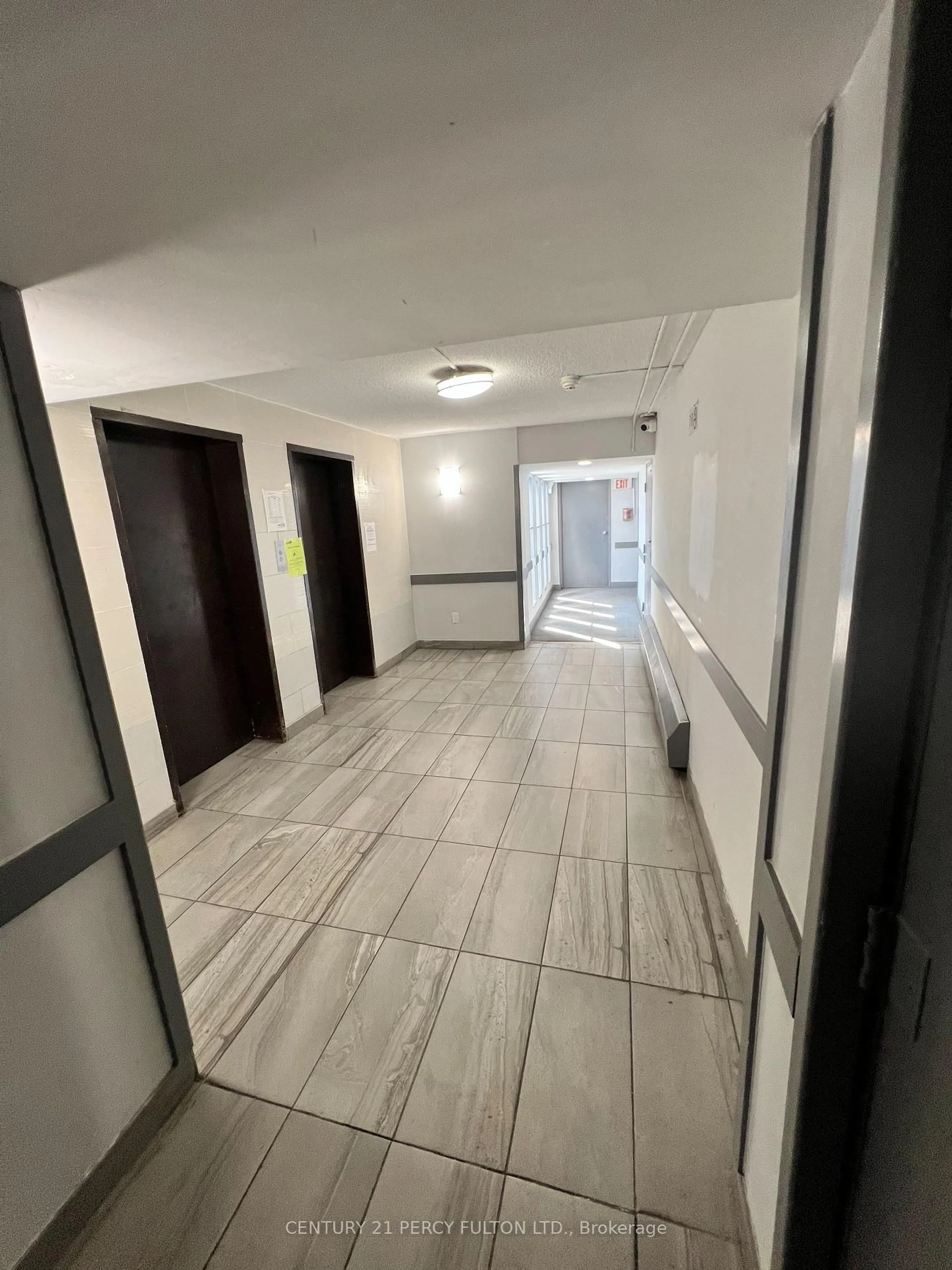 Unknown for 4645 Jane St #828, Toronto Ontario M3N 2K9