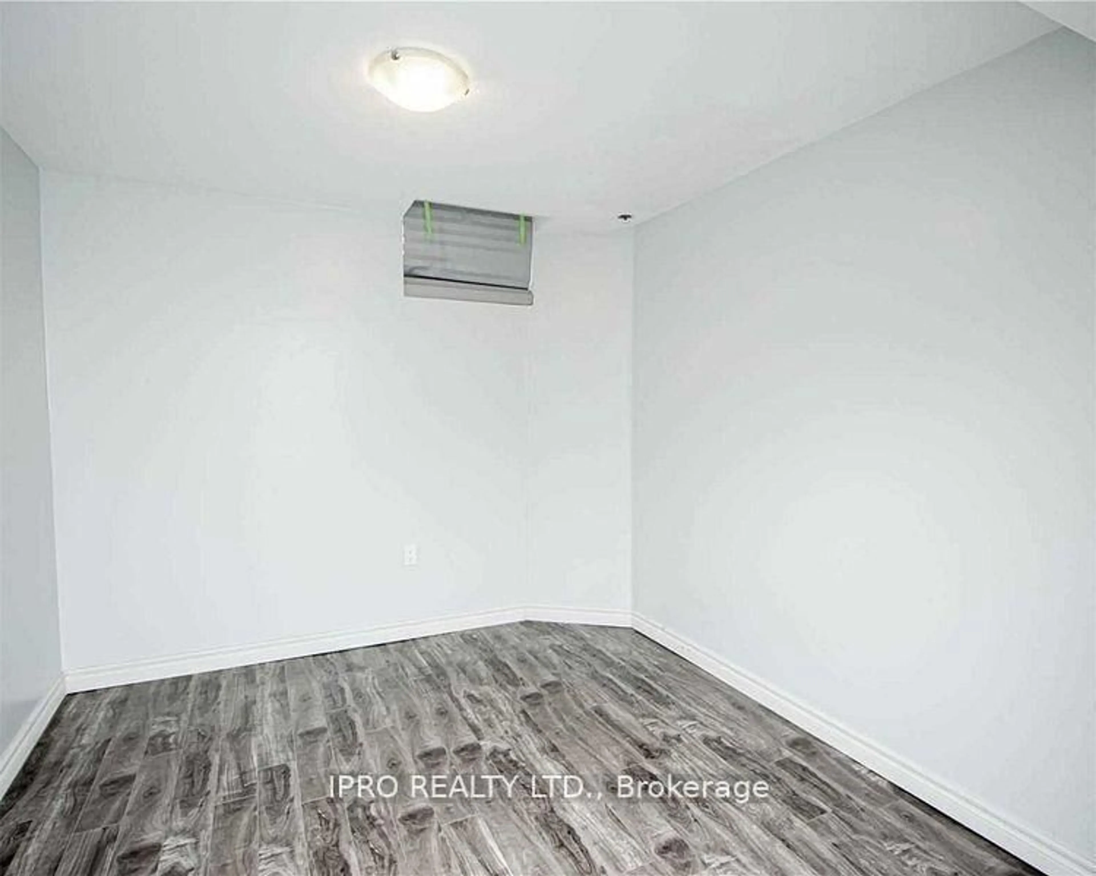 A pic of a room for 424 Jay Cres, Orangeville Ontario L9W 4Z2